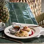 Swissotel And Cesme Готель *