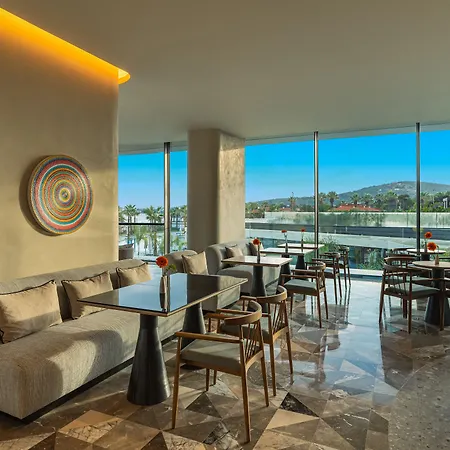 Swissotel And Cesme Otel