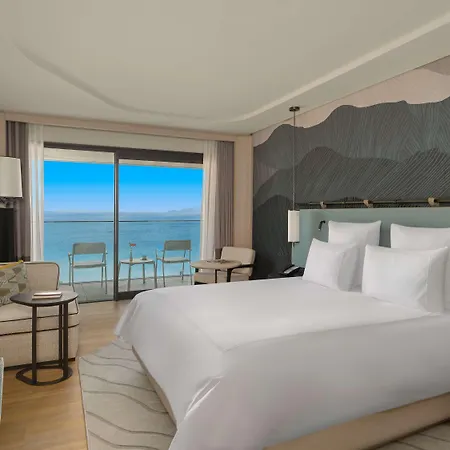 Swissotel And Cesme Hotel *