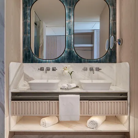 Swissotel And Cesme *