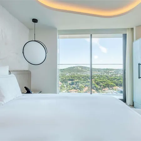 Swissotel And Cesme Hotel Smirne