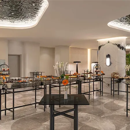 Swissotel And Cesme Hotel *