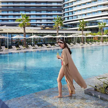 Swissotel And Cesme *