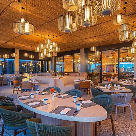 Swissotel And Cesme Smirne