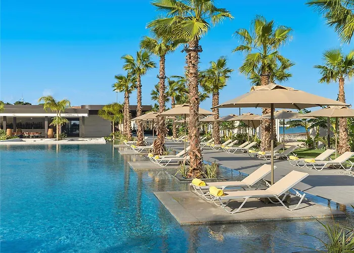 Swissotel And Cesme Готель *