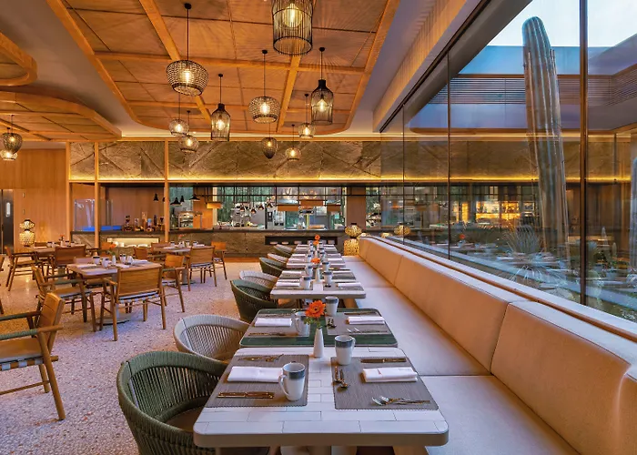 Готель Swissotel And Cesme *