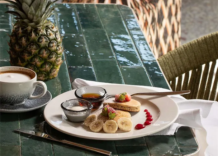 Swissotel And Cesme Hotel *