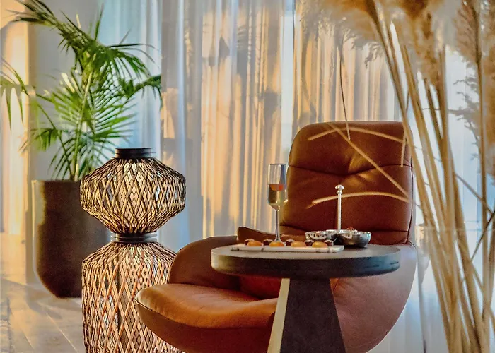 Swissotel And Cesme Hotel *