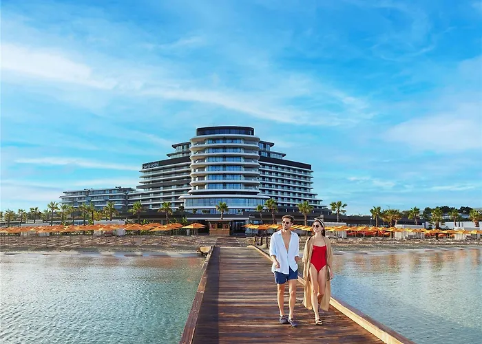 Swissotel And Cesme Hotel